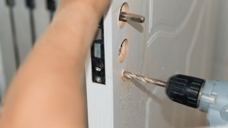 Can a locksmith get in without changing locks